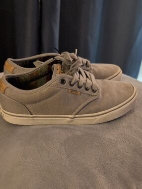 Vans Low-Top Canvas Sneakers in Light Gray
